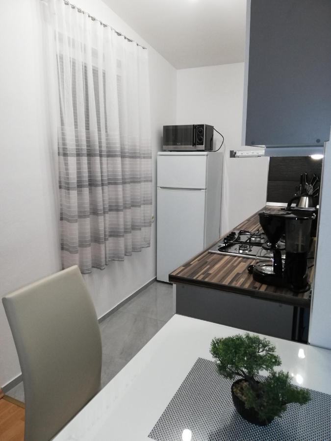 Apartmani Poljanec Vir Bagian luar foto